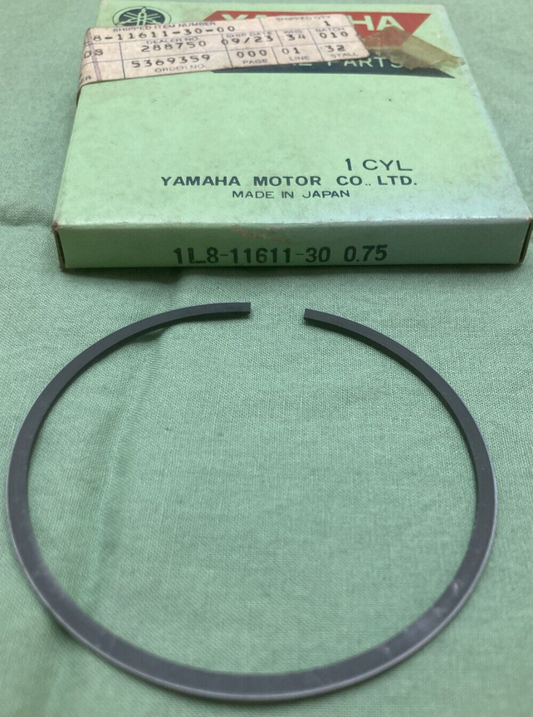 NEW GENUINE YAMAHA 1L8-11611-30 PISTON RING 3RD 0.75 O/S
