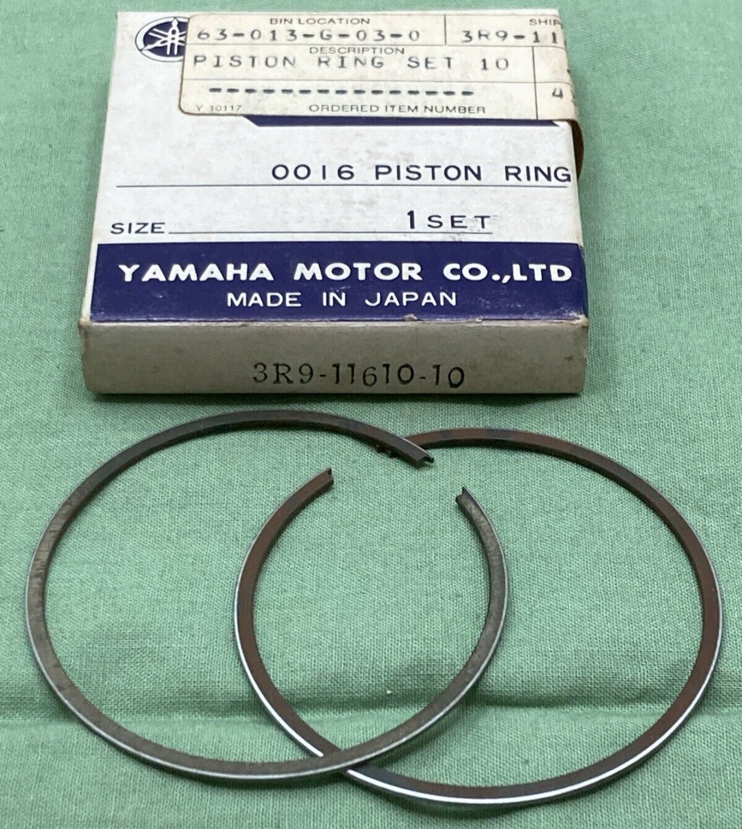 NEW GENUINE YAMAHA 3R9-11610-10 PISTON RING SET STD