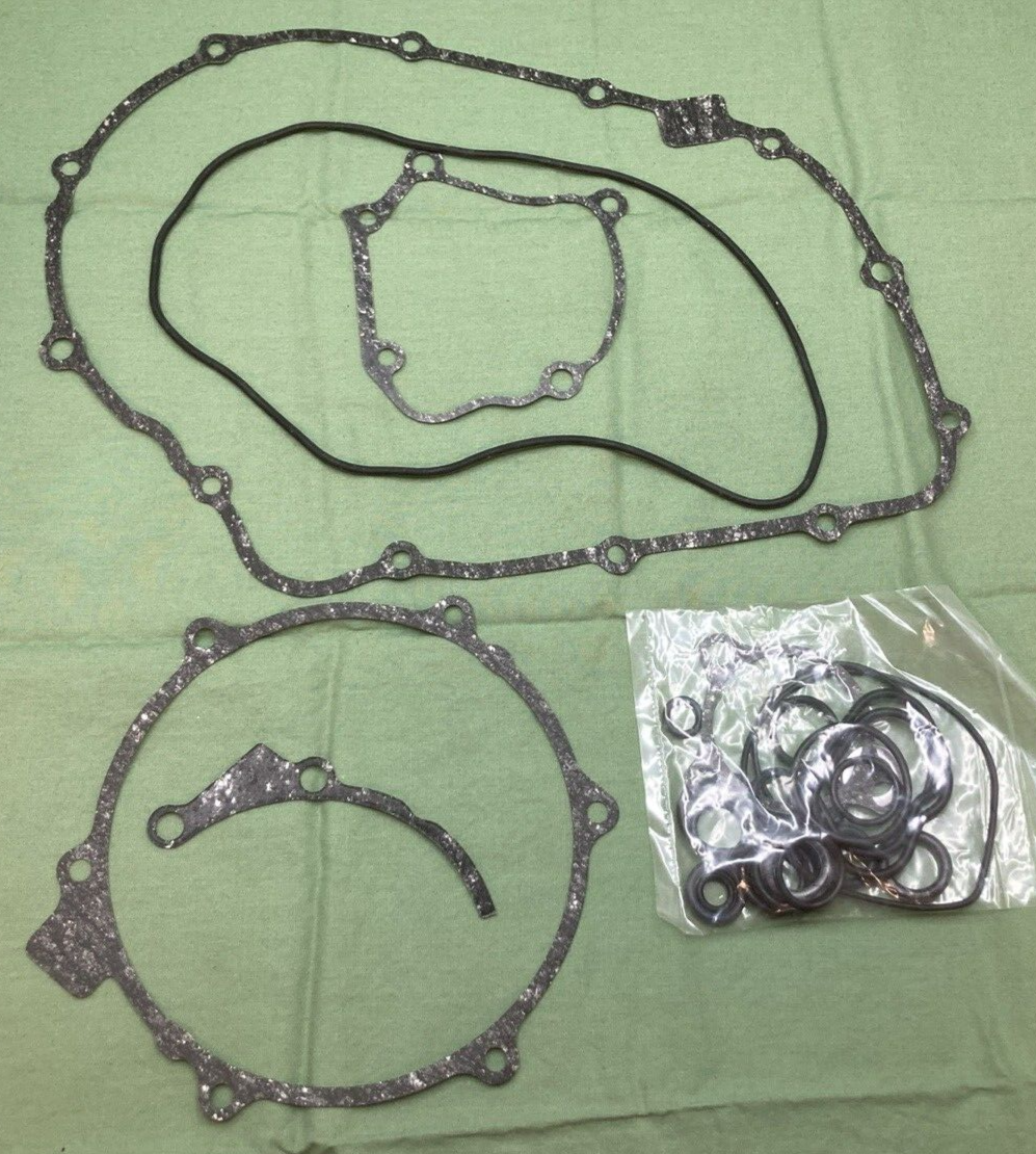 NEW GENUINE HONDA 061B1-MJ8-000 Gasket Kit COMPLETE