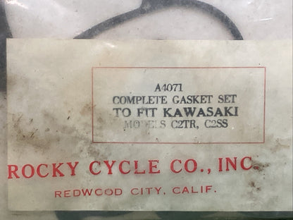 NEW GENUINE ROCKY A4071 GASKET KIT FITS KAWASAKI INCOMPLETE SEE PHOTOS