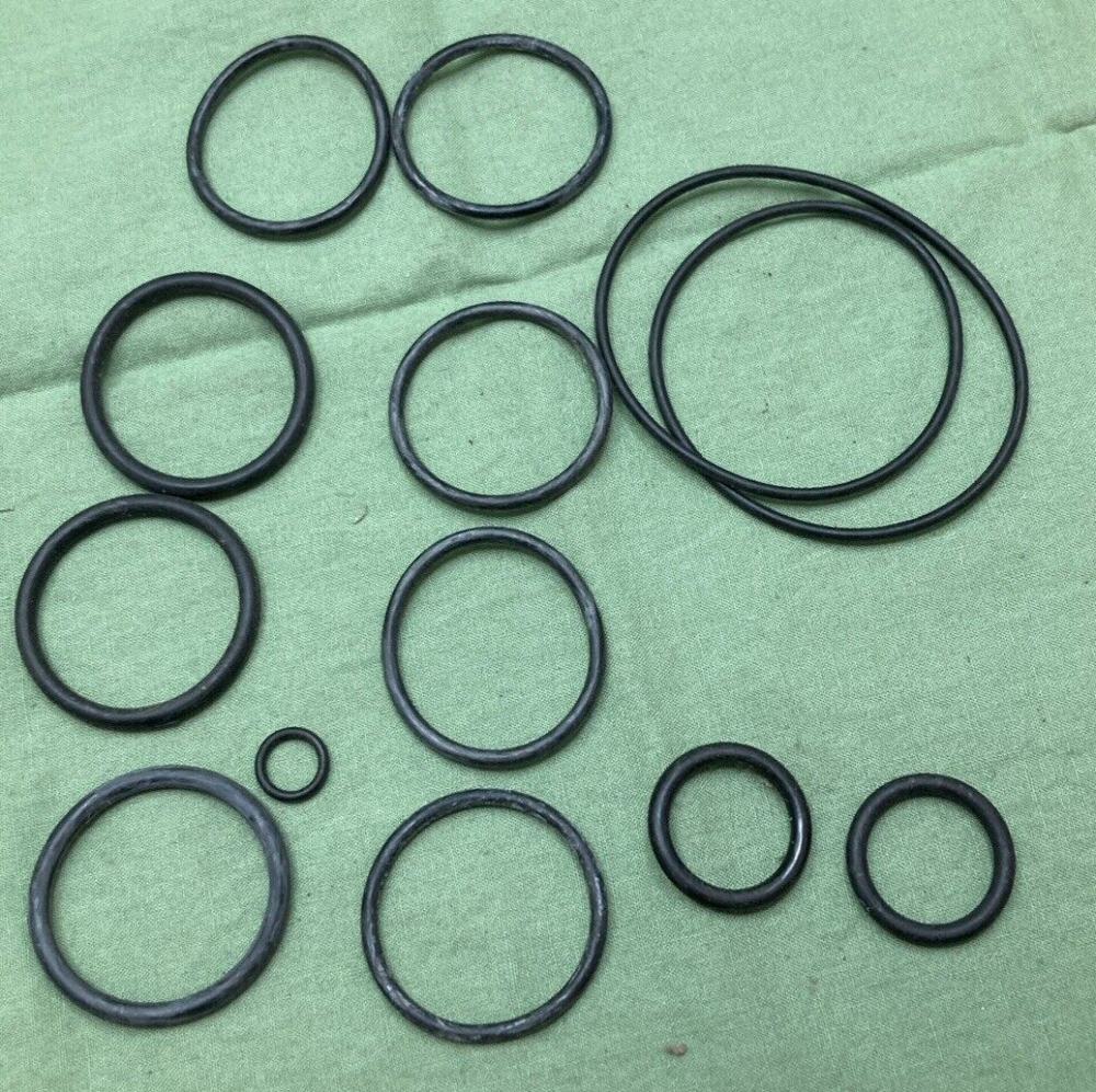 NEW GENUINE BECK ARNLEY 65-0633 GASKET SET LOWER END W/ EXTRA PARTS SEE PHOTOS
