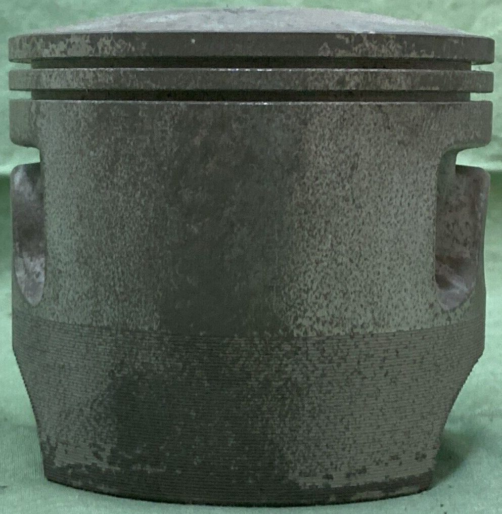 NEW GENUINE YAMAHA 2K8-11635-00 PISTON 0.25