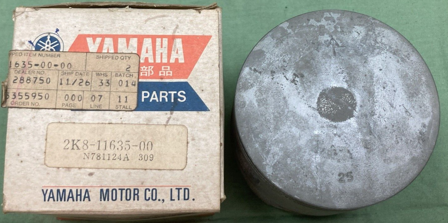 NEW GENUINE YAMAHA 2K8-11635-00 PISTON 0.25