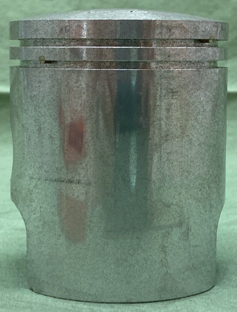 NEW GENUINE YAMAHA 168-11637-00 PISTON