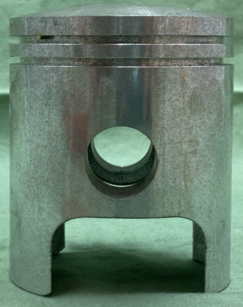 NEW GENUINE YAMAHA 168-11637-00 PISTON