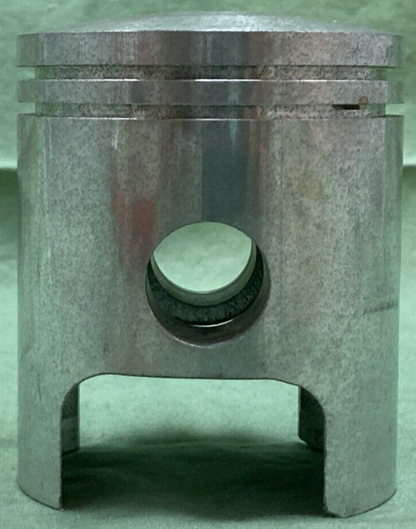 NEW GENUINE YAMAHA 168-11637-00 PISTON