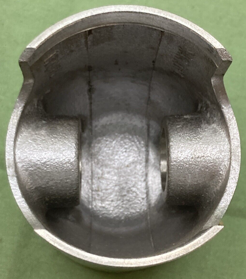 NEW GENUINE YAMAHA 168-11637-00 PISTON