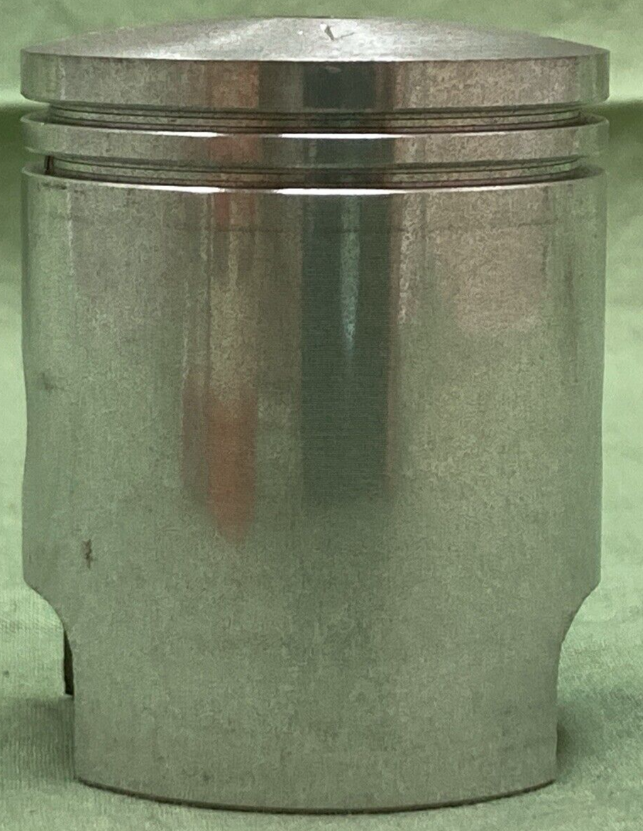 NEW GENUINE YAMAHA 180-11631-01-96 PISTON STD KEYSTONE
