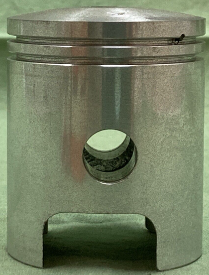 NEW GENUINE YAMAHA 180-11631-01-96 PISTON STD KEYSTONE