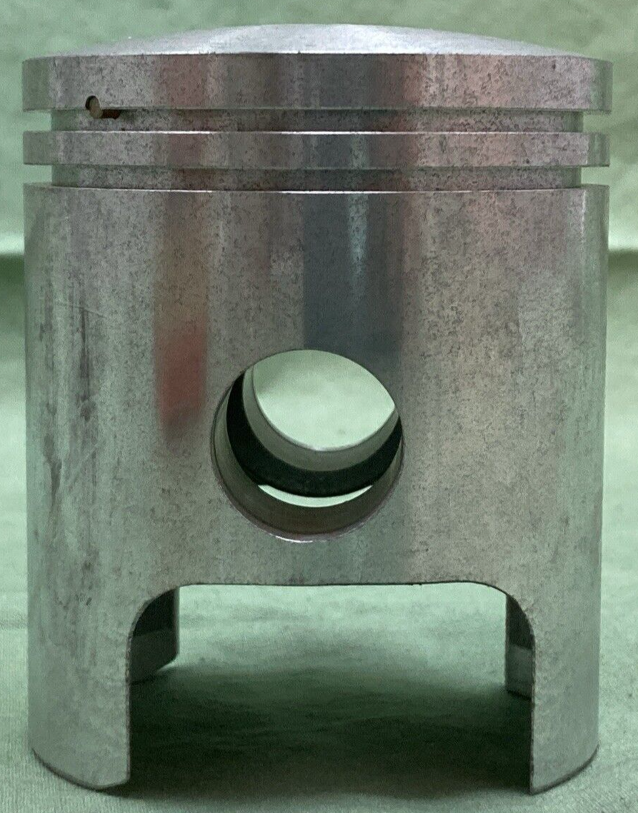 NEW GENUINE YAMAHA 168-11631-20 PISTON 61.50