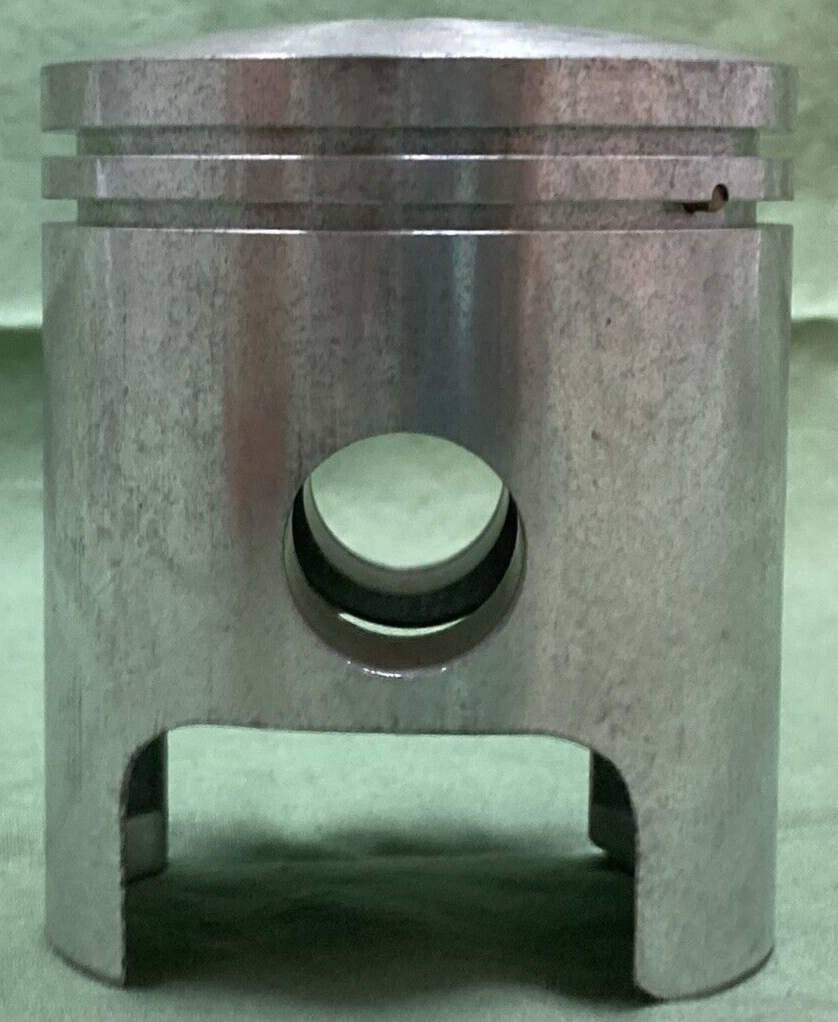 NEW GENUINE YAMAHA 168-11631-20 PISTON 61.50