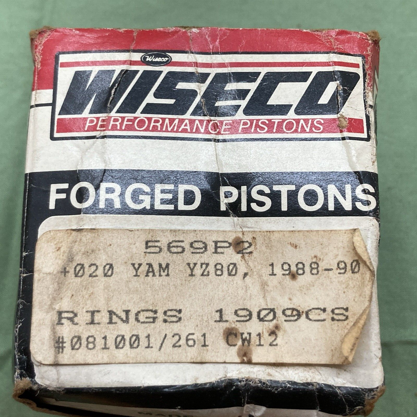 NEW GENUINE WISECO 569P2 PISTON & 1909CS RING SET
