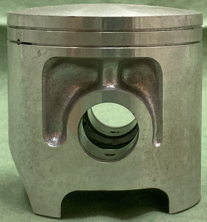 NEW GENUINE YAMAHA 2X3-11635-01 PISTON