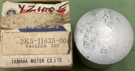 NEW GENUINE YAMAHA 2K5-11635-00 PISTON 1ST 0.25 O/S