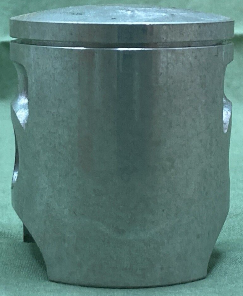 NEW GENUINE YAMAHA 2K5-11635-00 PISTON 1ST 0.25 O/S
