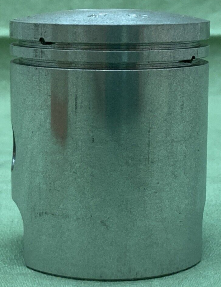 NEW GENUINE YAMAHA 180-11636-01 PISTON 2ND O/S 47.50