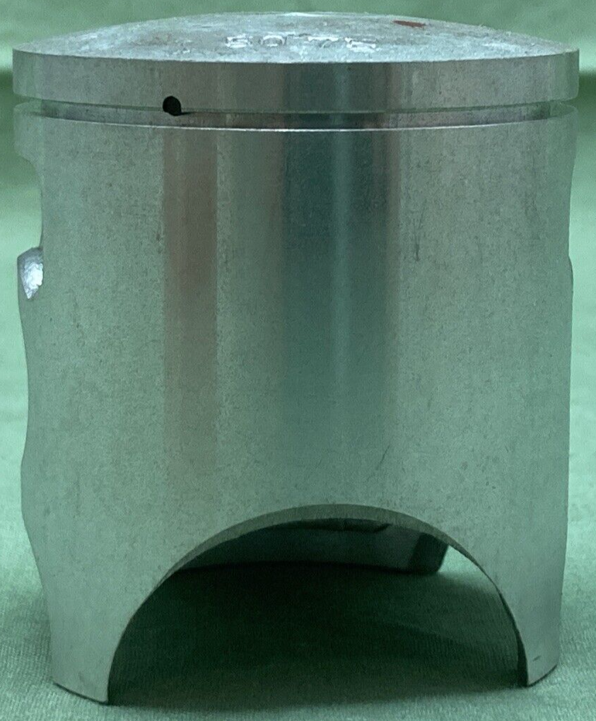 NEW GENUINE YAMAHA 1J4-11637-00 PISTON 50.75