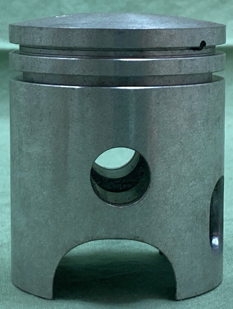 NEW GENUINE YAMAHA 2F4-11635-00 PISTON 1ST 0.25 O/S