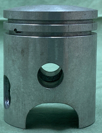 NEW GENUINE YAMAHA 2F4-11635-00 PISTON 1ST 0.25 O/S