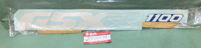 NEW GENUINE SUZUKI 68131-40C10-2GZ EMBLEM DECAL STICKER RIGHT "GSXR1100" WHITE