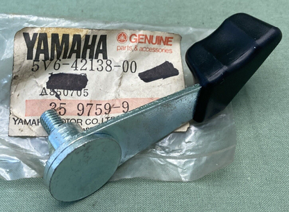 NEW GENUINE YAMAHA 5V6-42138-00 Lever, Throttle