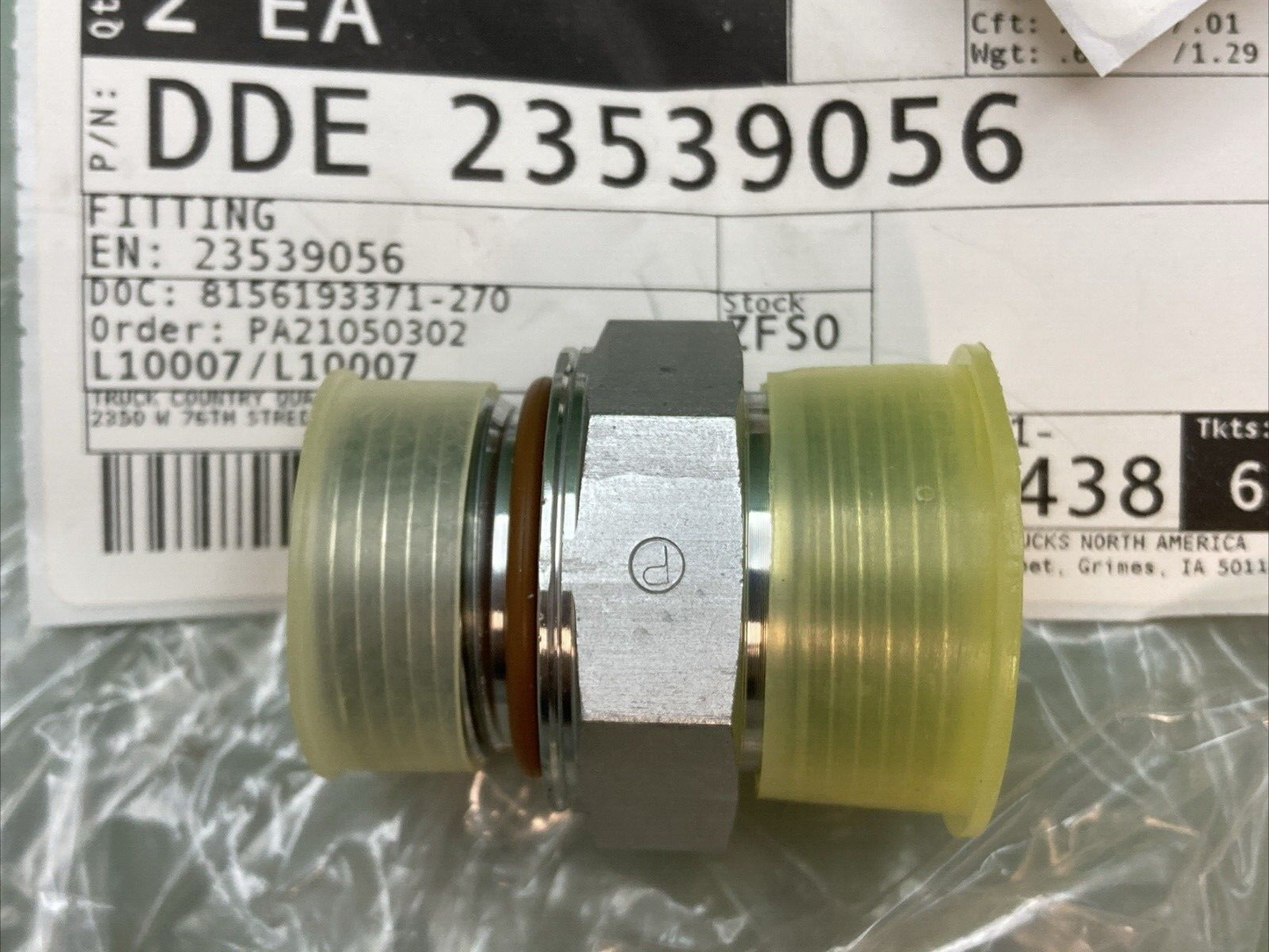 NEW GENUINE DETROIT DIESEL DDE 23539056 Fuel Fitting