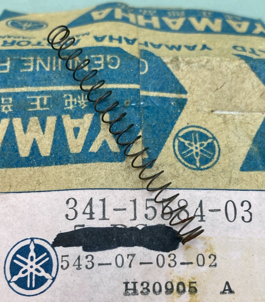 NEW GENUINE YAMAHA 341-15584-03 Spring