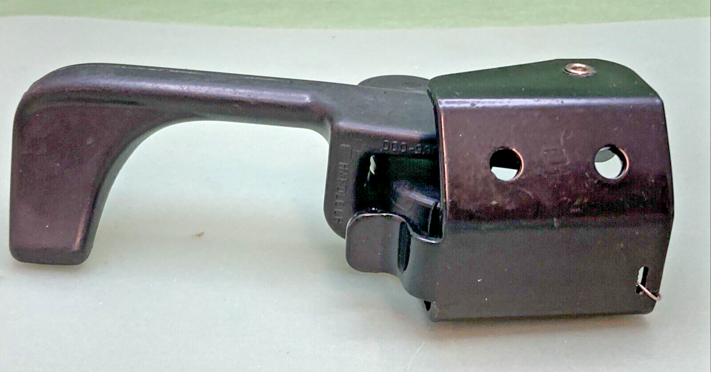 NEW GENUINE FREIGHTLINER A17-12658-002 LATCH HOOD FLX LH