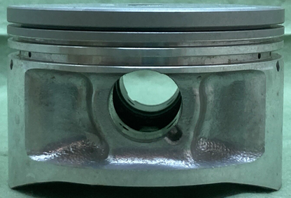 NEW GENUINE YAMAHA 5Y1-11631-01-A0 PISTON STD
