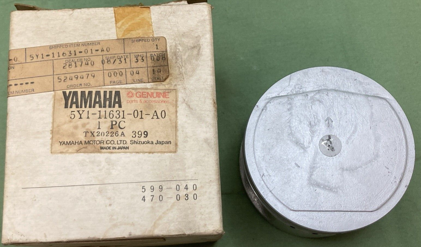 NEW GENUINE YAMAHA 5Y1-11631-01-A0 PISTON STD
