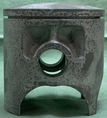 NEW GENUINE YAMAHA 509-11631-01-96 PISTON