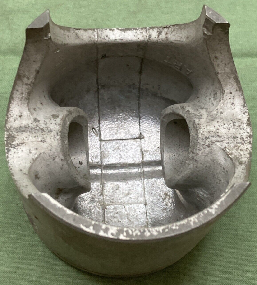 NEW GENUINE YAMAHA 509-11638-01 PISTON 1.00