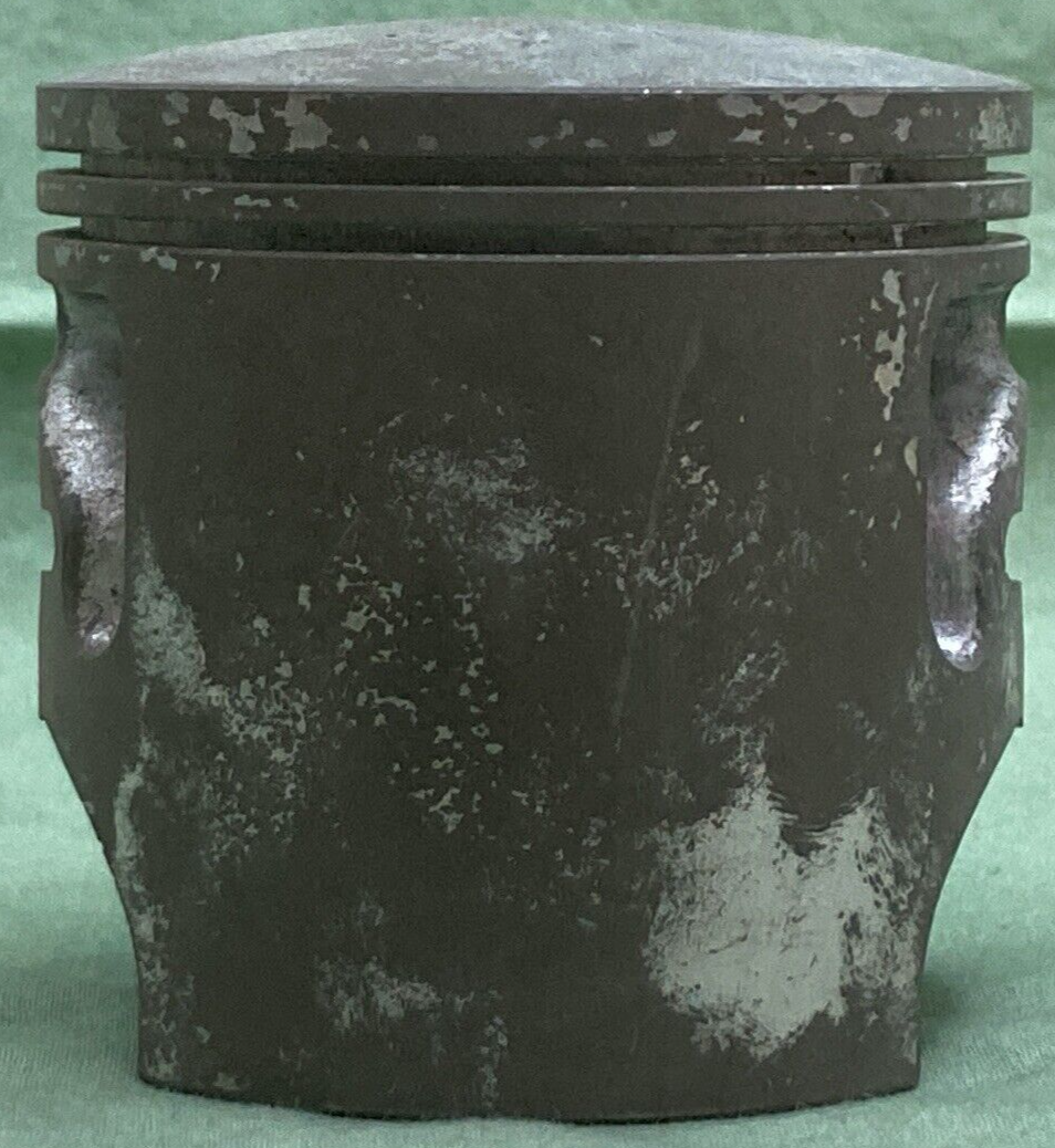 NEW GENUINE YAMAHA 5V7-11635-00 PISTON 0.25
