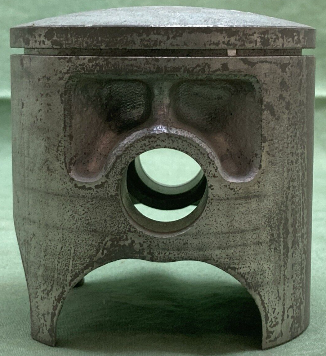 NEW GENUINE YAMAHA 509-11636-01 PISTON 2ND 0.50 O/S