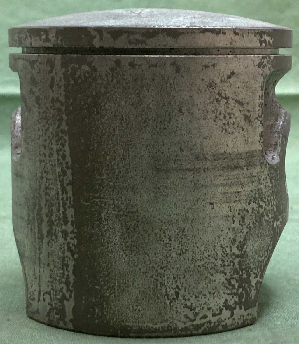 NEW GENUINE YAMAHA 509-11636-01 PISTON 2ND 0.50 O/S