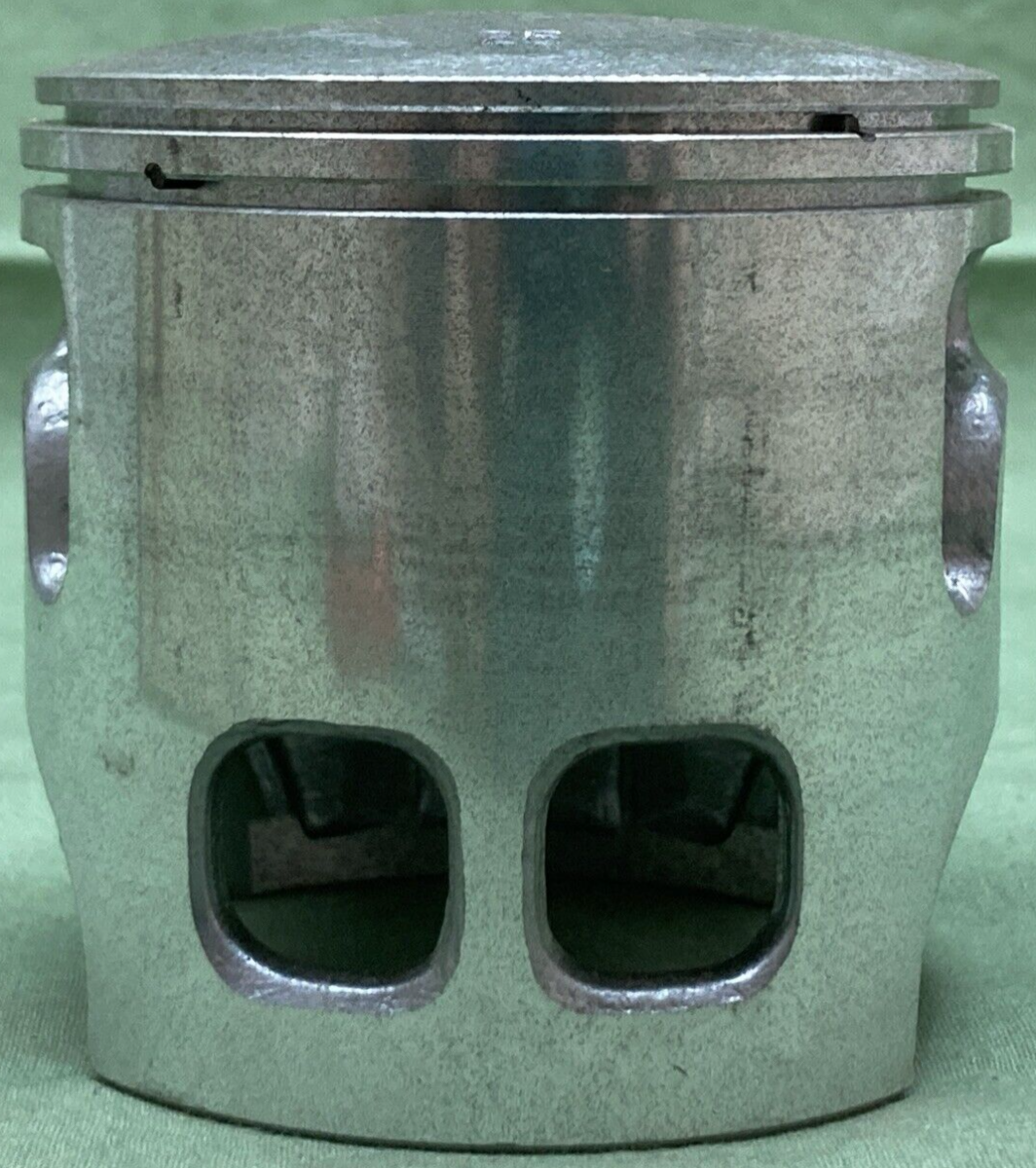 NEW GENUINE YAMAHA 443-11635-03 PISTON 0.25