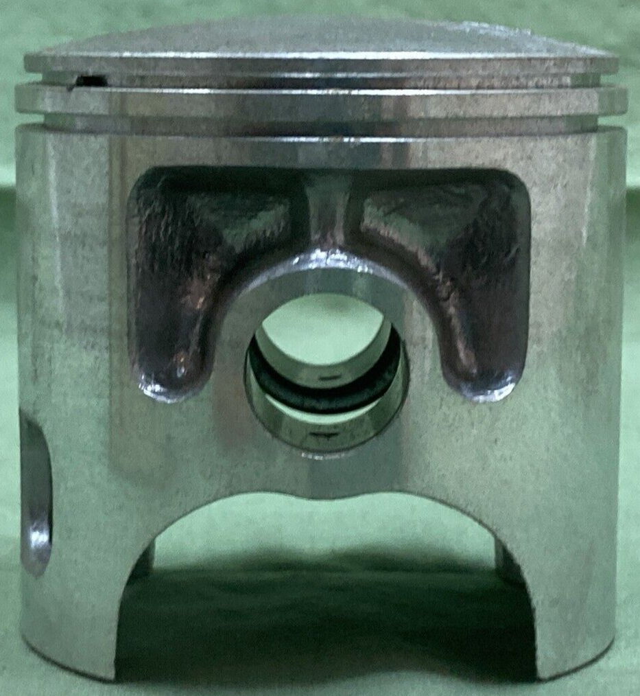 NEW GENUINE YAMAHA 443-11635-03 PISTON 0.25