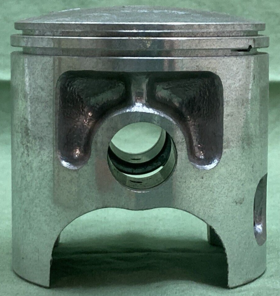 NEW GENUINE YAMAHA 443-11635-03 PISTON 0.25