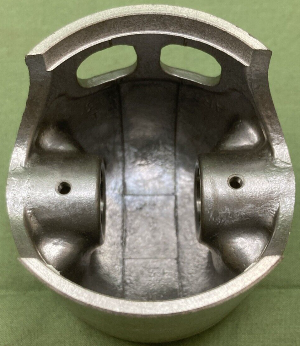 NEW GENUINE YAMAHA 443-11635-03 PISTON 0.25