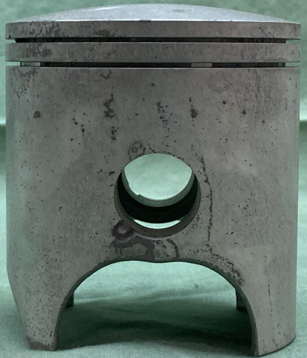 NEW GENUINE YAMAHA 56A-11635-01 PISTON 0.25