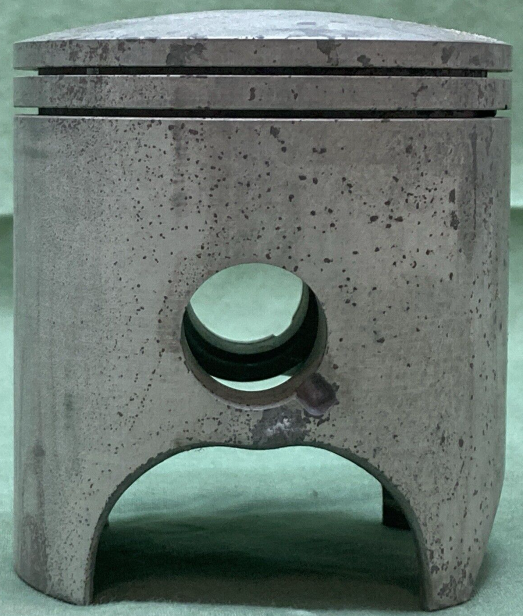 NEW GENUINE YAMAHA 56A-11635-01 PISTON 0.25