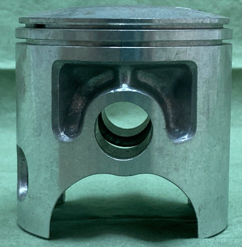 NEW GENUINE YAMAHA 455-11631-02-96 PISTON