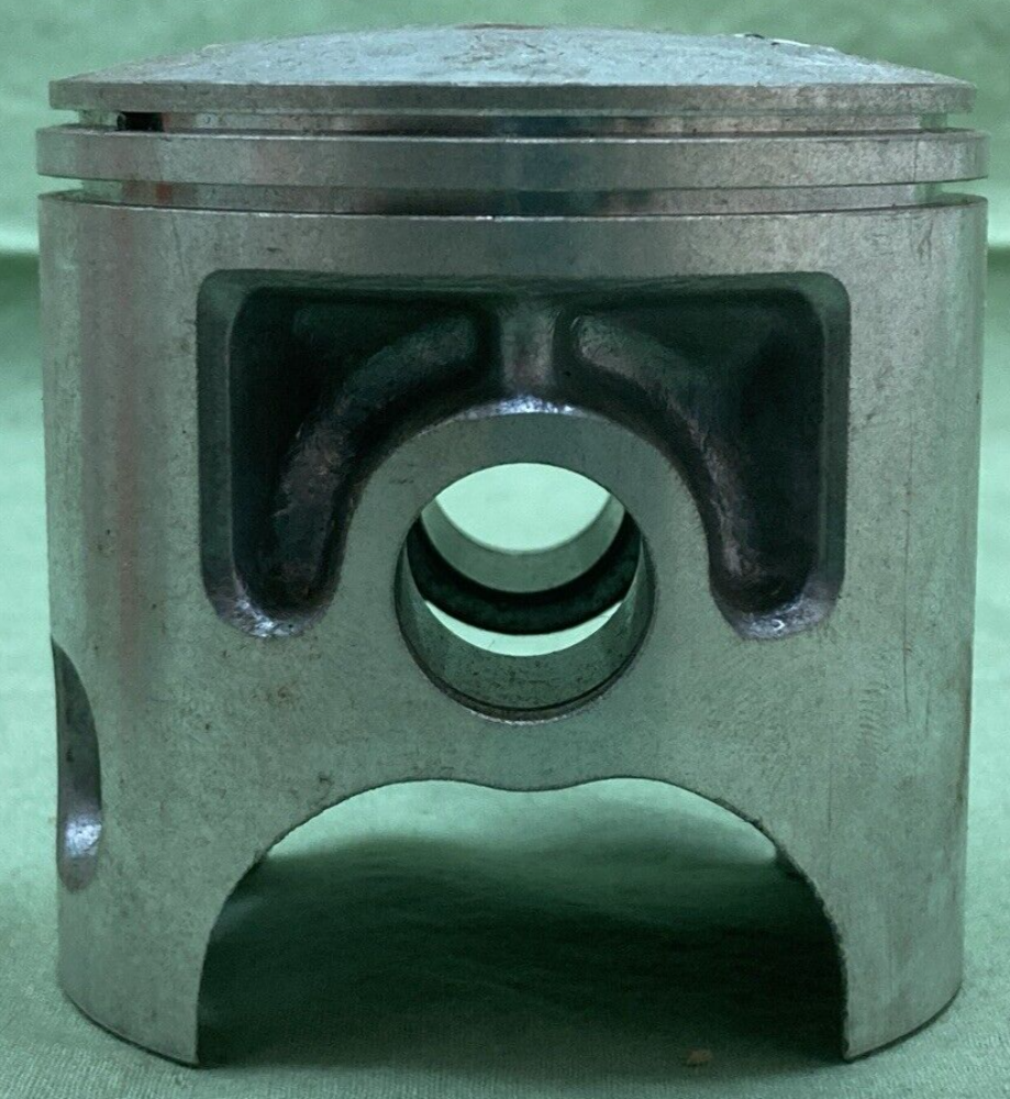 NEW GENUINE YAMAHA 455-11635-02 PISTON 1ST 0.25 O/S