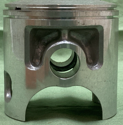 NEW GENUINE YAMAHA 455-11638-02 PISTON 4TH 1.00 O/S