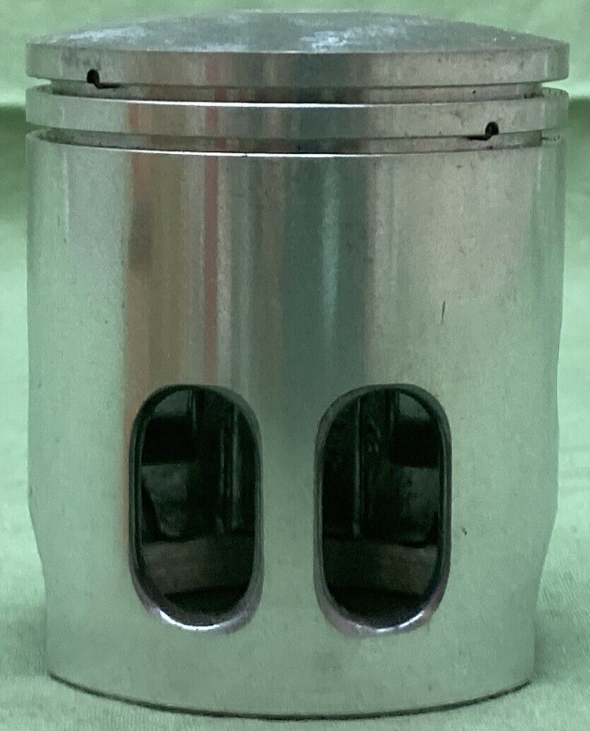 NEW GENUINE YAMAHA 598-11631-00-97 PISTON