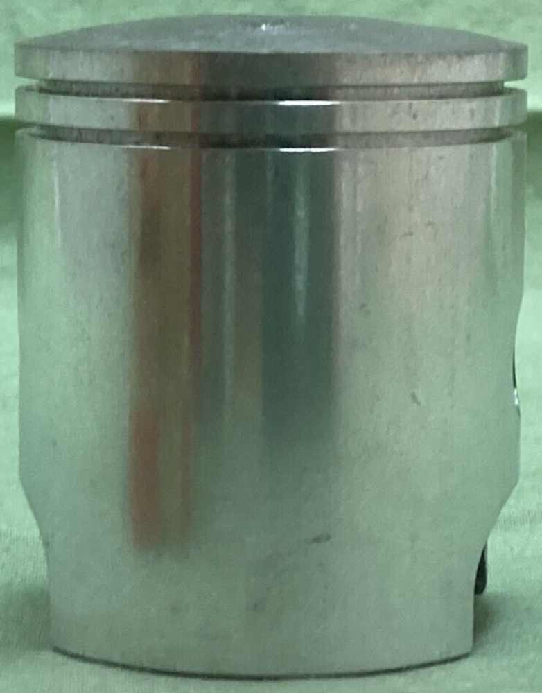 NEW GENUINE YAMAHA 598-11631-00-97 PISTON