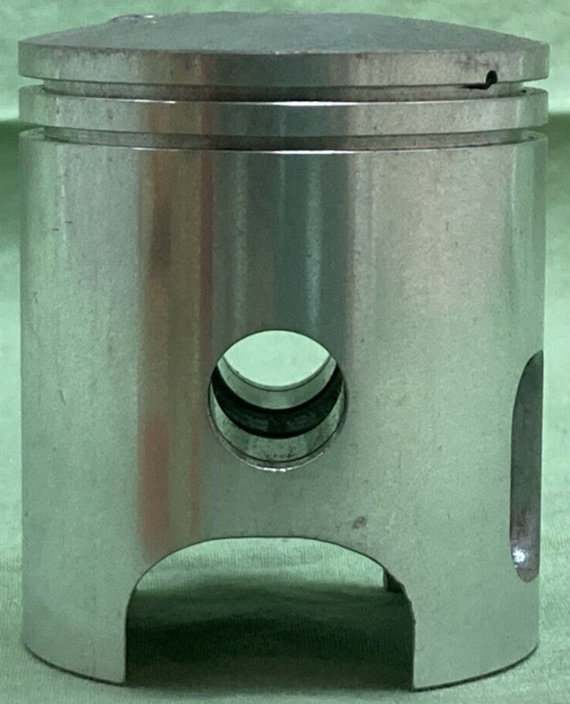 NEW GENUINE YAMAHA 598-11631-00-97 PISTON