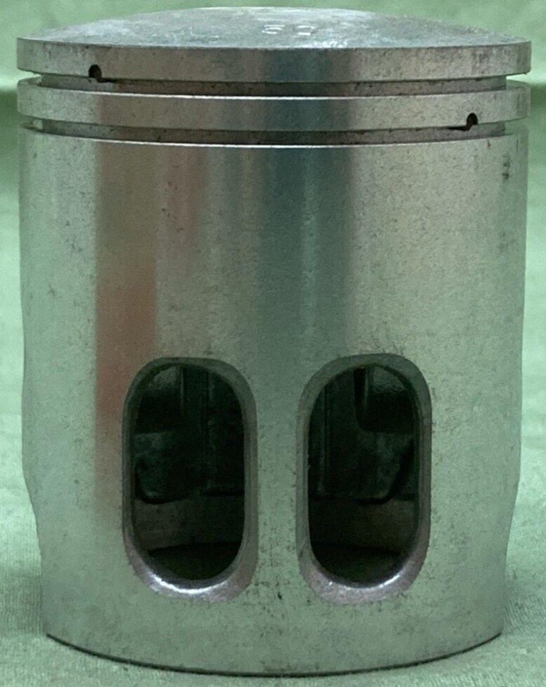 NEW GENUINE YAMAHA 598-11636-00 PISTON 2ND 0.50 O/S