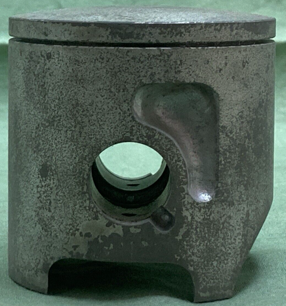 NEW GENUINE YAMAHA 55Y-11631-00-94 PISTON