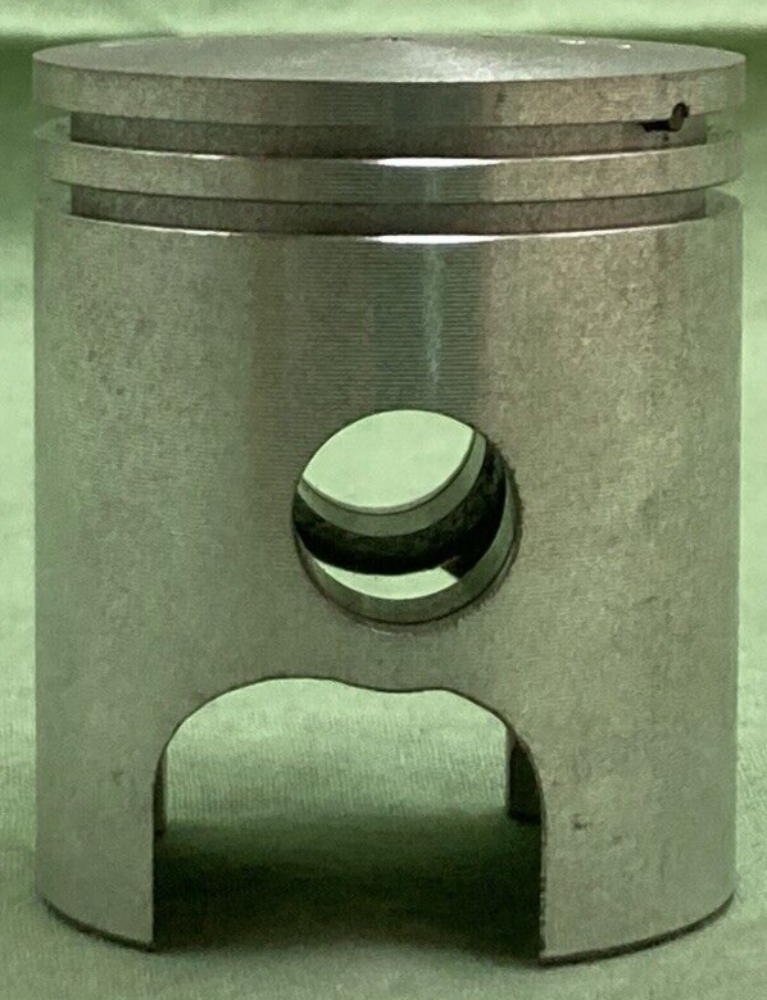 NEW GENUINE YAMAHA 5G6-11635-00 PISTON 1ST 0.25 O/S